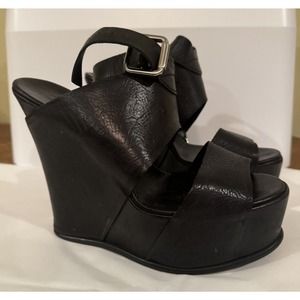 Vera Wang Lavender Label Black Platform Heels Sandals Womens 8 Leather Comfort